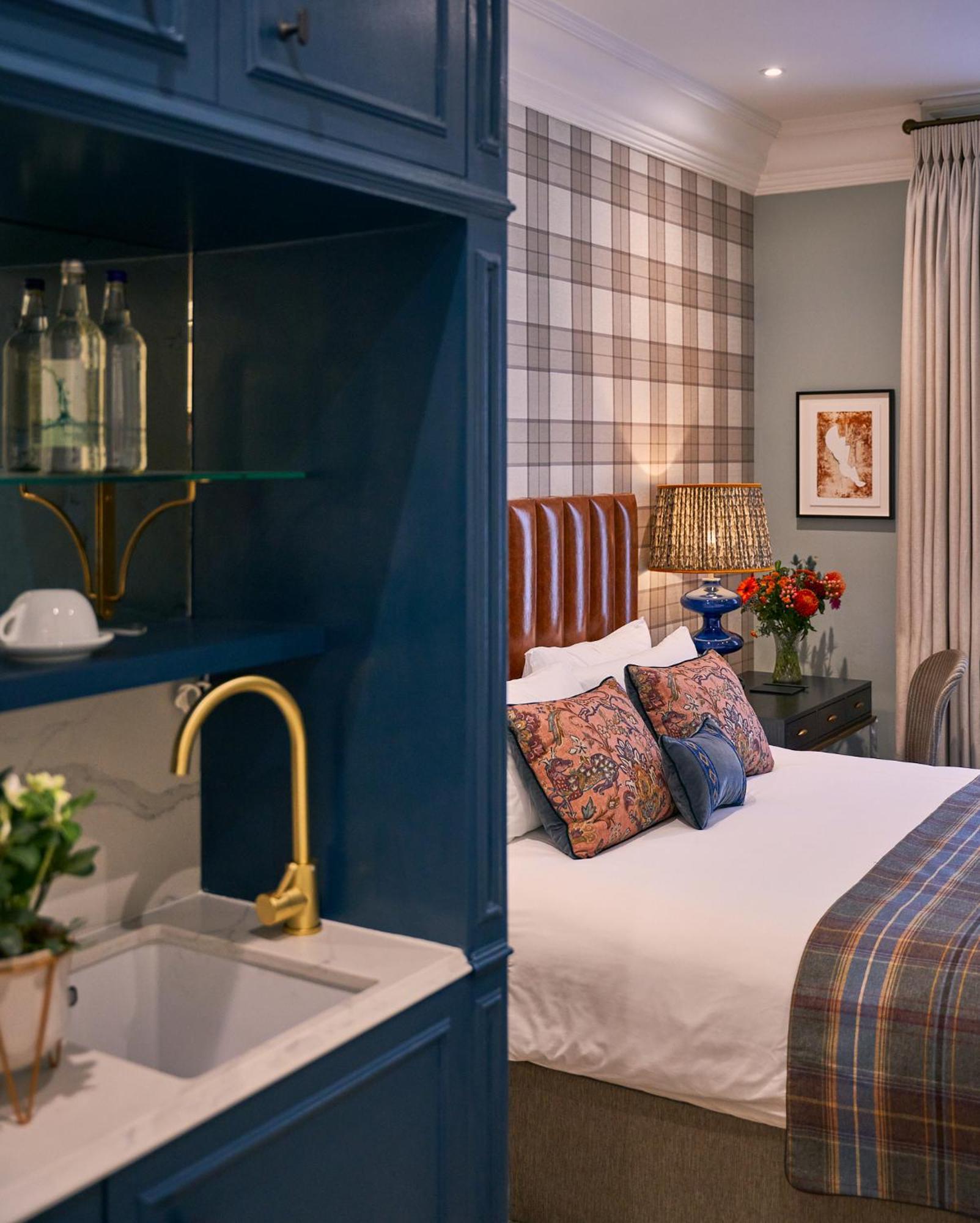 The Tophams Hotel London Exterior photo